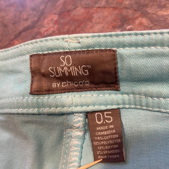 Chico's So Slimming crop pant - Picture 3 of 8